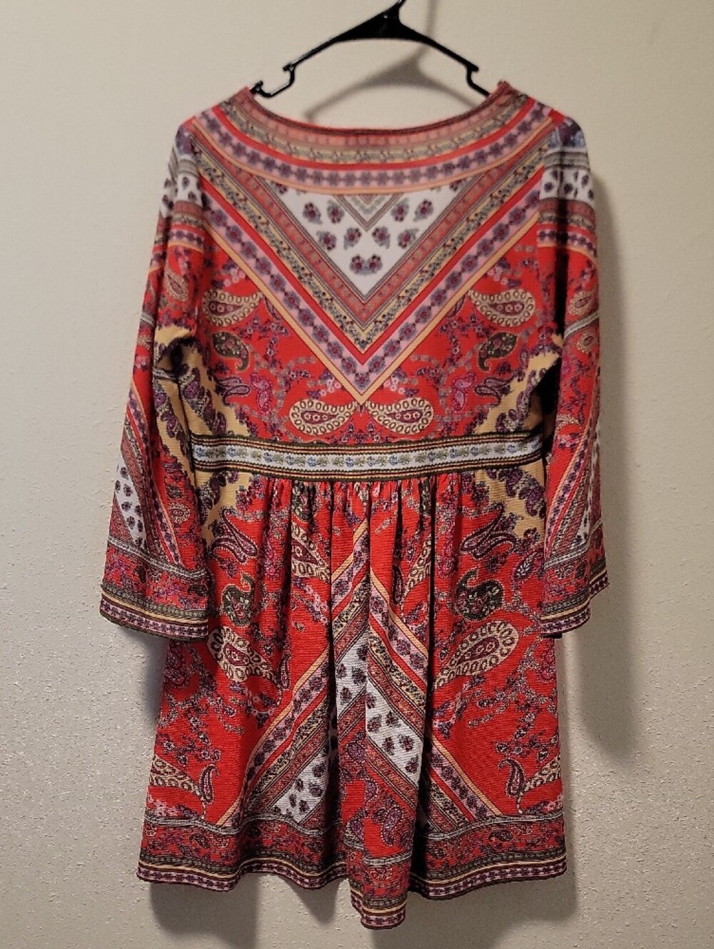 Umgee Coral Paisley V-Neck Empire Waist Long Sleeve Dress - Picture 3 of 6
